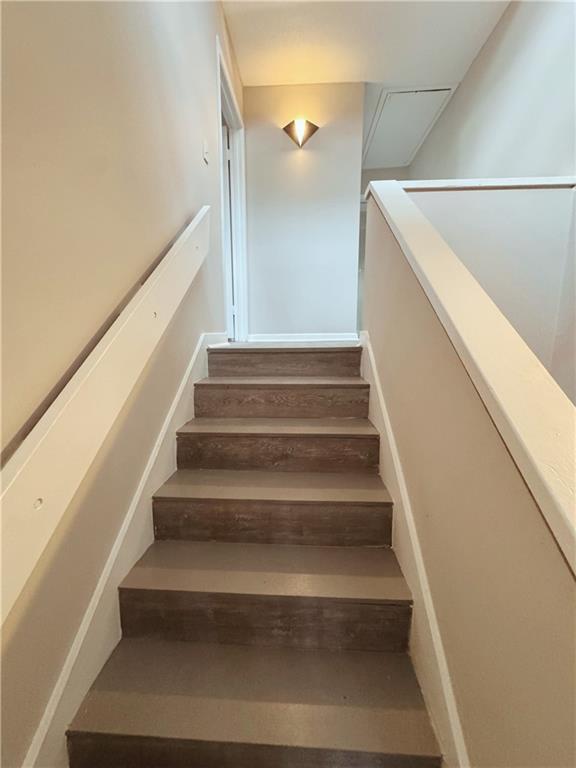 Building Photo - 2525 Terrace Trail