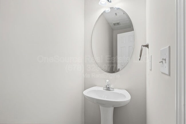 Building Photo - 2733 Vining Ridge Terrace