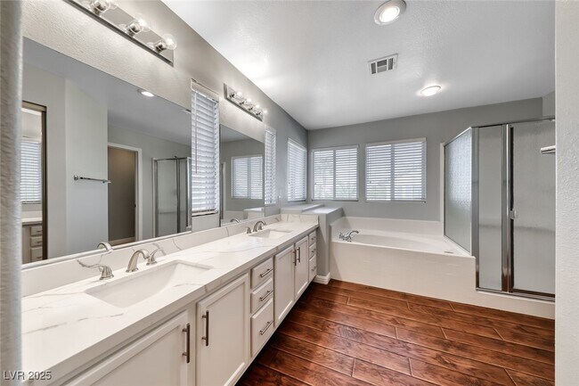 Building Photo - 1002 Prestige Meadows Pl