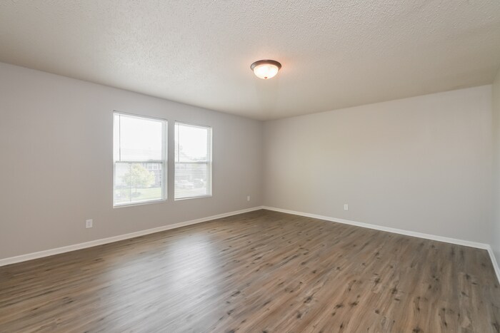 Building Photo - 1416 King Maple Dr