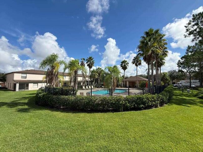 Building Photo - 2516 Oleander Lakes Dr