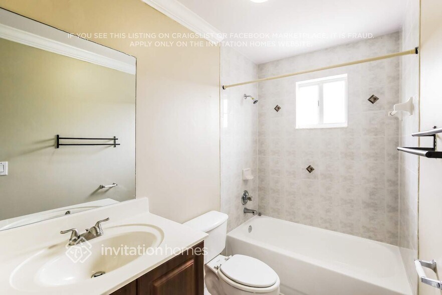 Building Photo - 18133 SW 153rd Pl