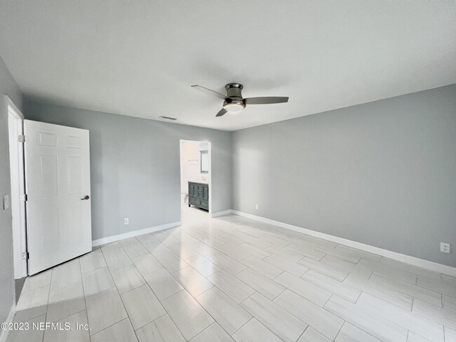 Building Photo - 8459 Rampart Rd