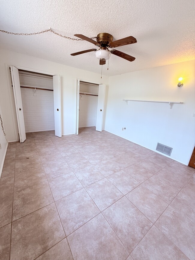 Building Photo - 4834 N Los Altos Pl
