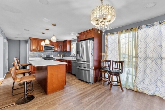 Building Photo - 223 Warren St