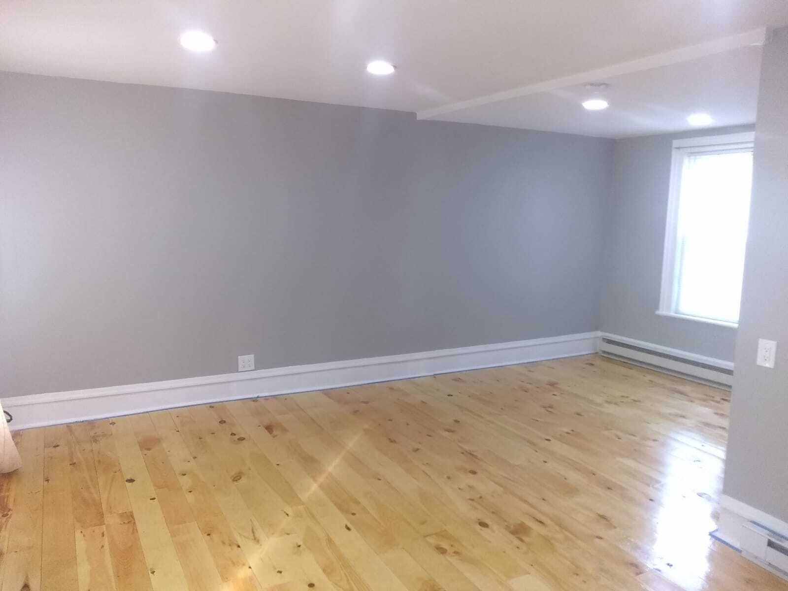 Building Photo - 605 Spring St