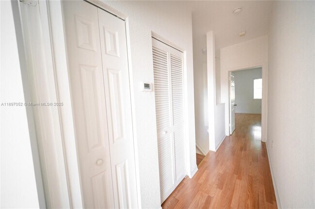 Building Photo - 5670 NW 116th Ave