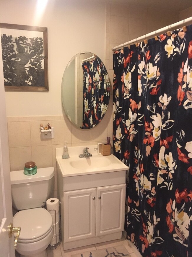 Building Photo - 254 6th St