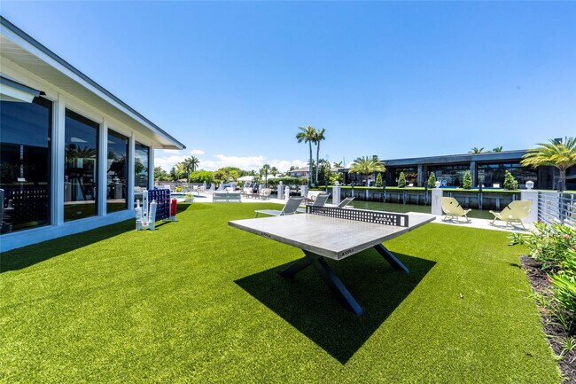 Building Photo - 2523 Castilla Isle