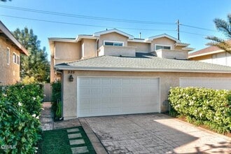 Building Photo - 925 Dunes St