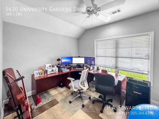 Building Photo - 5430 University Gardens Dr
