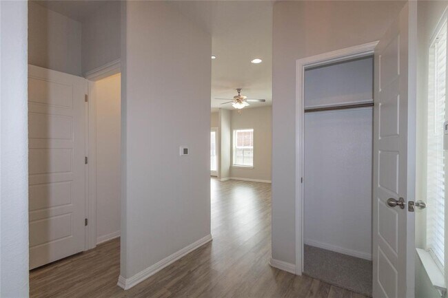 Building Photo - 11608 Landseer Dr