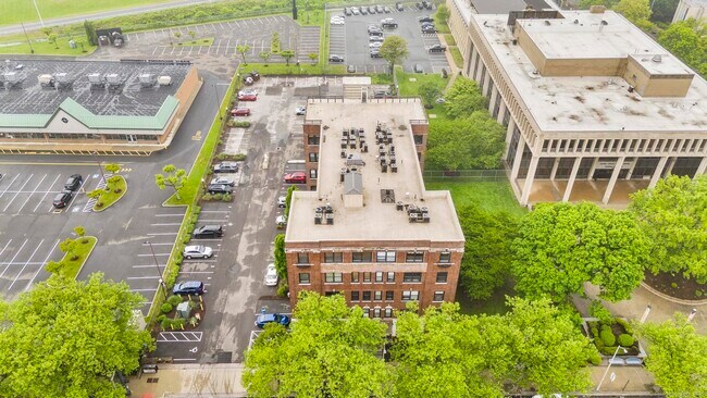Building Photo - 881 Lafayette Blvd