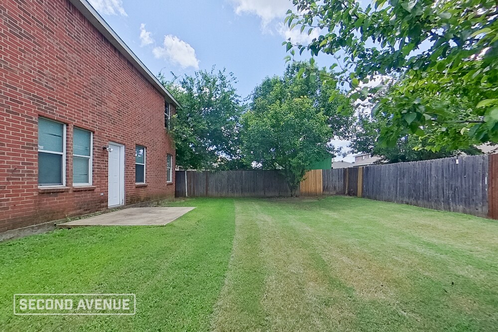Building Photo - 3832 German Pointer Way