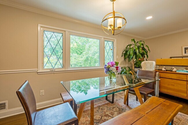 Building Photo - Magical Home with the Yard of Your Dreams!