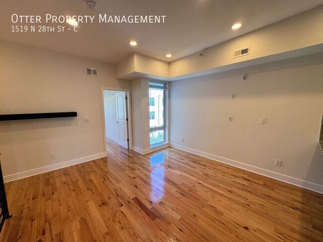 Building Photo - 1519 N 28th St