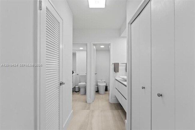 Building Photo - 5700 Collins Ave