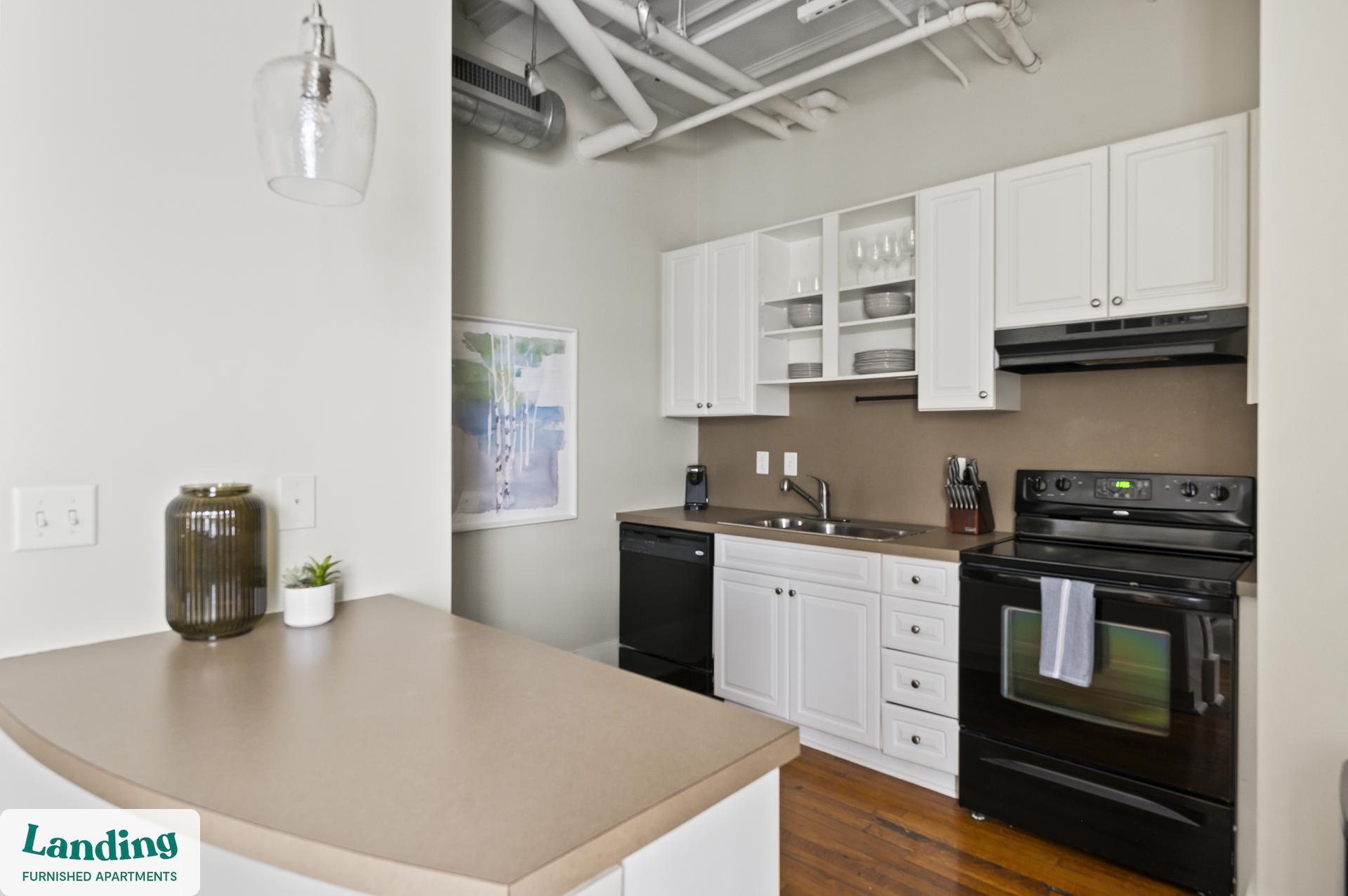 Building Photo - 211 Union St