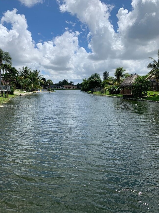 Building Photo - 8421 SW 28th St