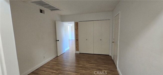 Building Photo - 751 Vía Los Santos