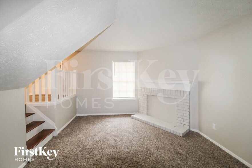 Building Photo - 4631 Garden Hills Dr