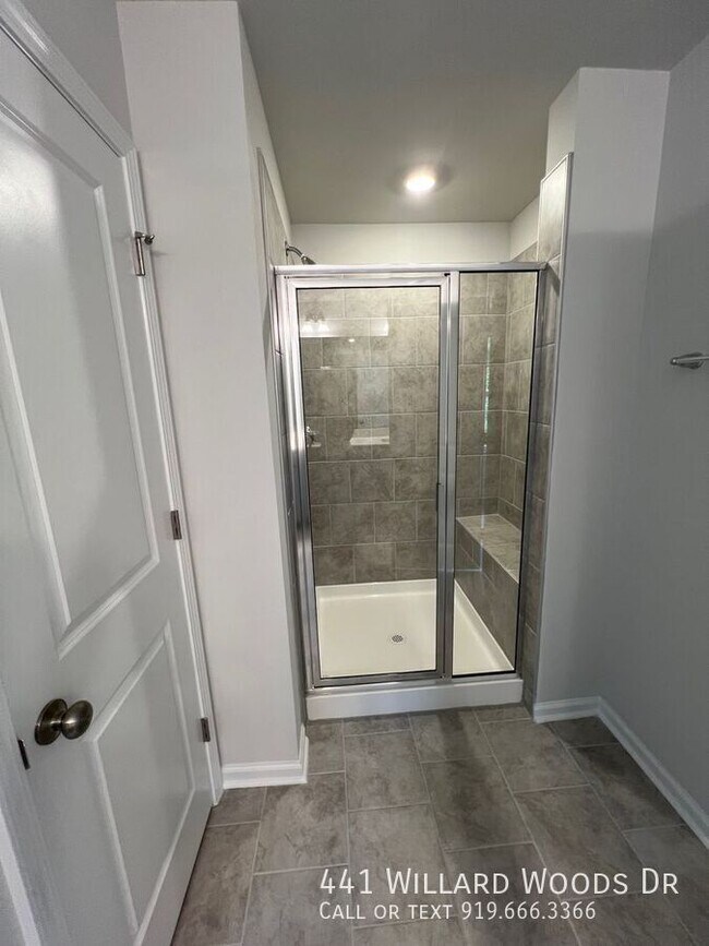 Building Photo - 441 Willard Wds Dr