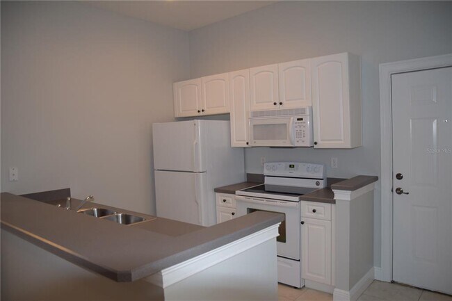 Building Photo - 1324 Lake Baldwin Ln