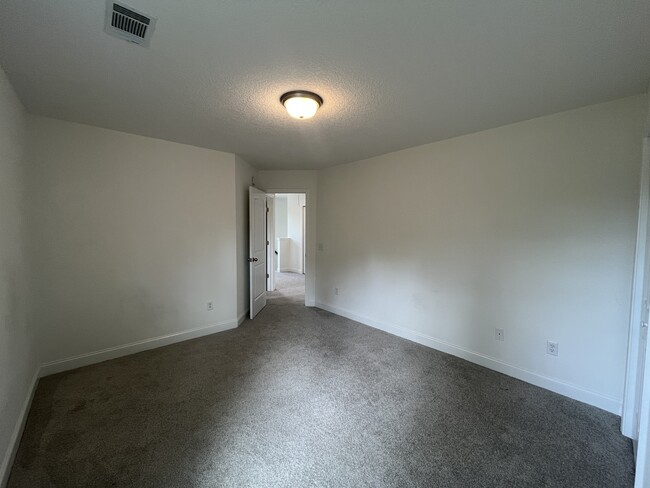 Building Photo - 1005 Grayson Ave