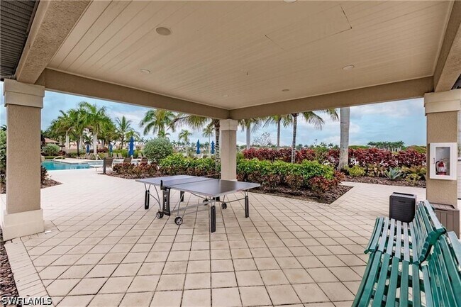 Building Photo - 1375 Artesia Dr E