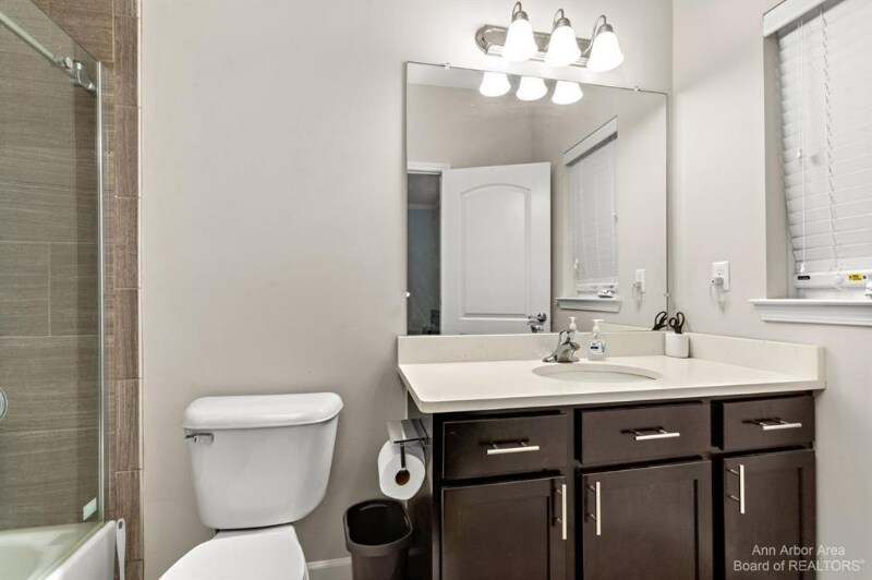 Building Photo - 5570 Arbor Chase Dr