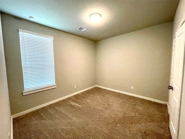 Building Photo - 5026 Mint Orchard Dr