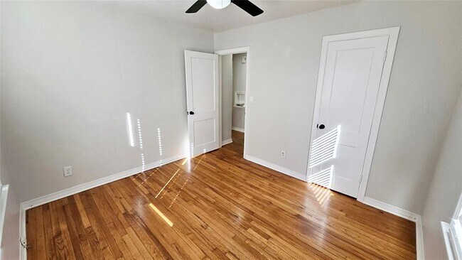 Building Photo - 4013 NW Liberty St