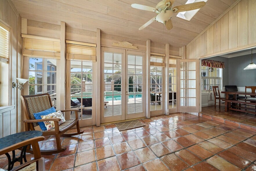 Building Photo - 13655 Jonquil Pl