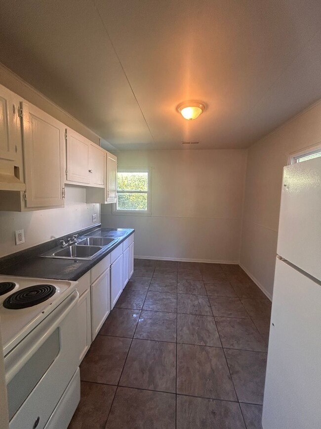 Building Photo - 5202 Bowser Ave