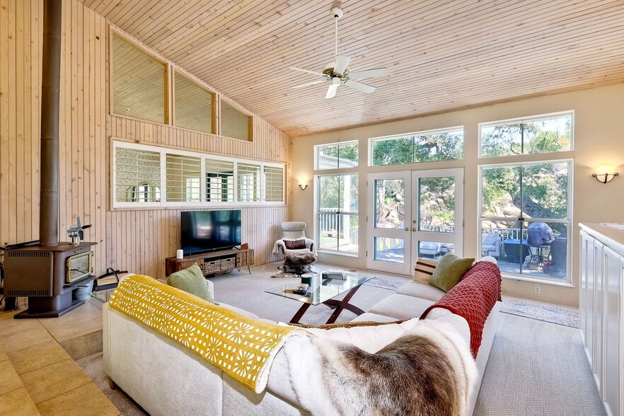 Building Photo - 22242 Little Klondike Rd