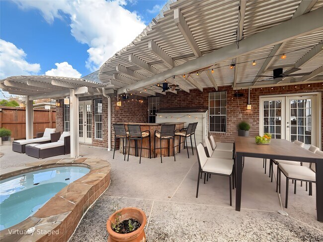 Building Photo - 1762 Lakeside Enclave Dr