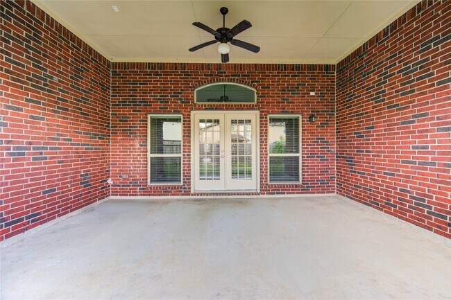 Building Photo - 5530 Mangrove Creek Ln