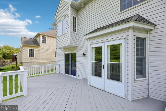 Building Photo - 2042 Clarkson Dr