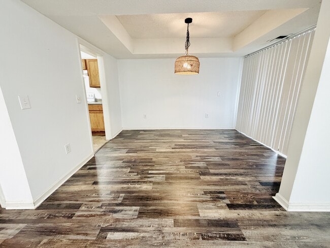 Building Photo - 2058 Watermark Pl
