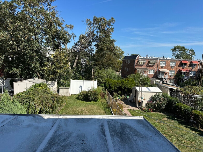 Building Photo - 6653 79th St