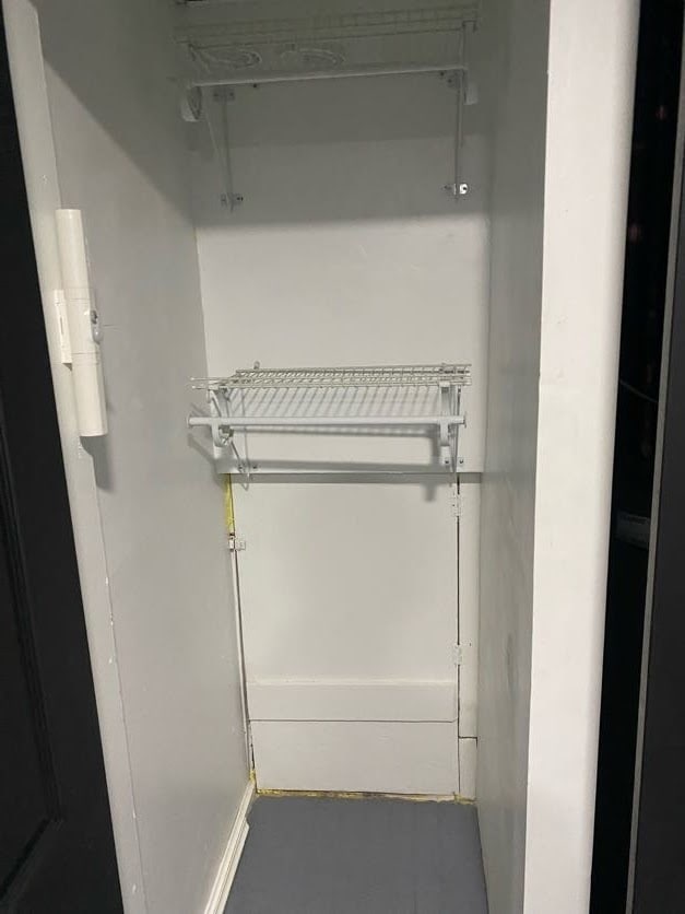 Building Photo - 8446 Willow Glen Ct