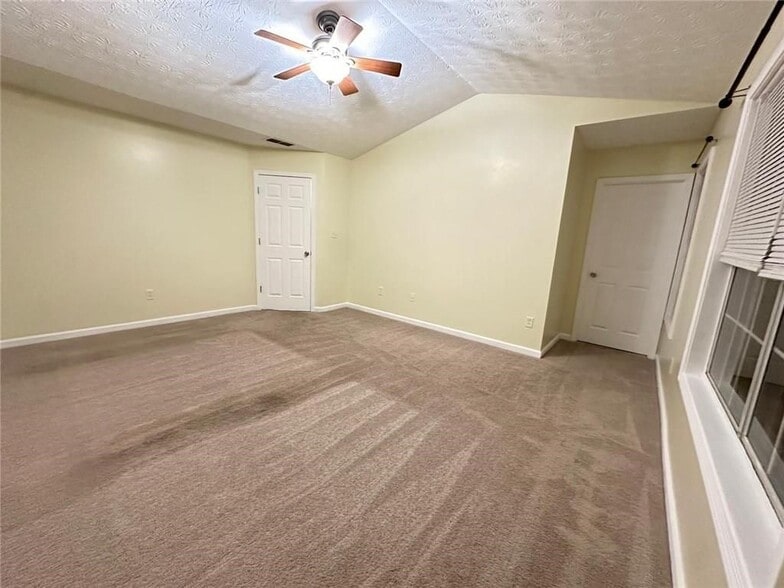 Building Photo - 1936 Patterson Park Pl