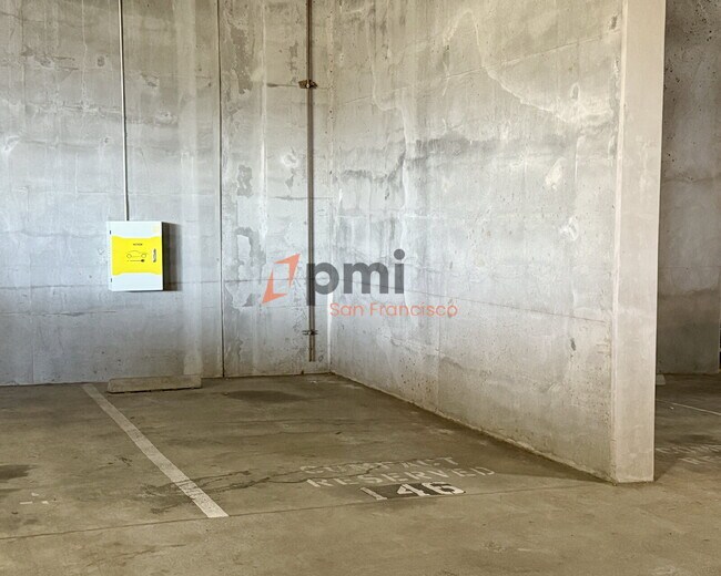 Building Photo - Cozy 1BR Condo with Patio & Parking — Peac...