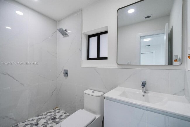 Building Photo - North 25th Avenue