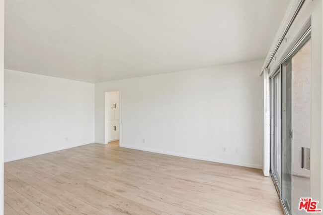 Building Photo - 2020 Graham Ave