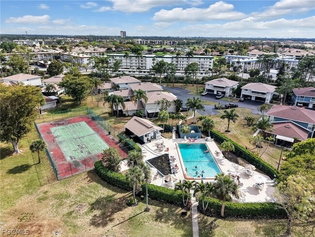 Building Photo - 3297 Royal Canadian Trace