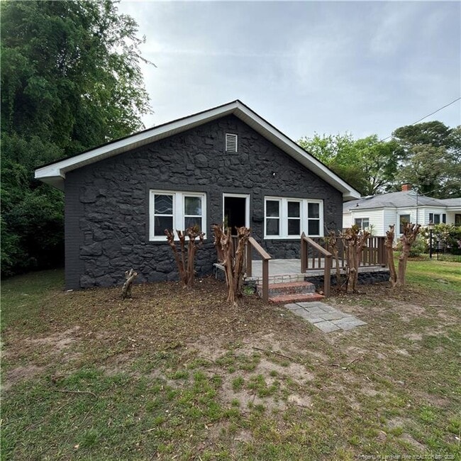 Building Photo - 216 Sedberry St