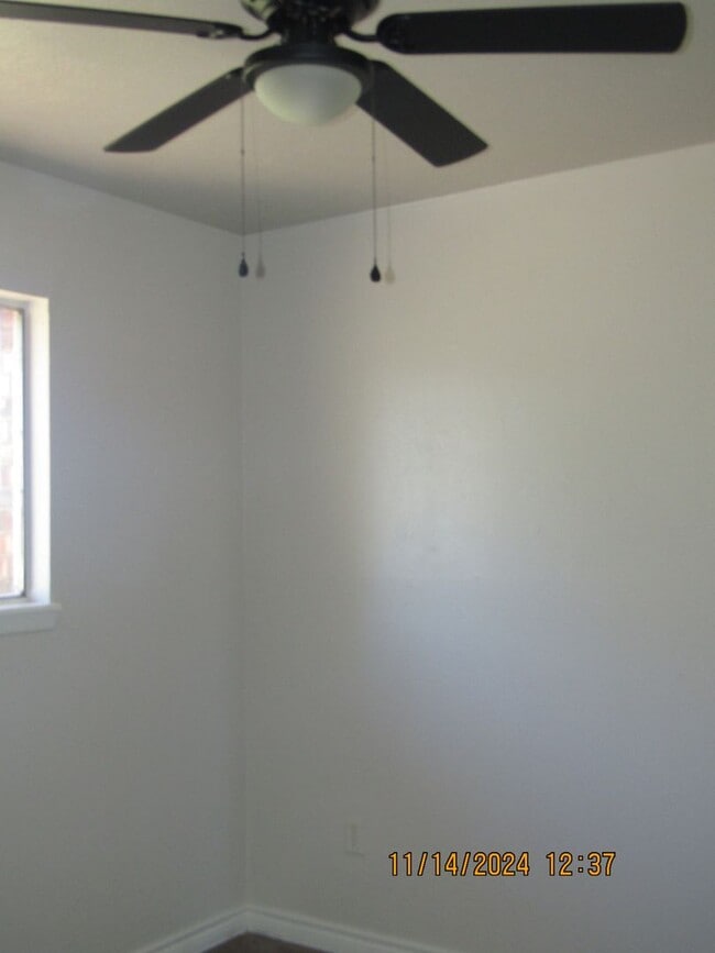 Building Photo - Very nice home on the Lawton's West Side!