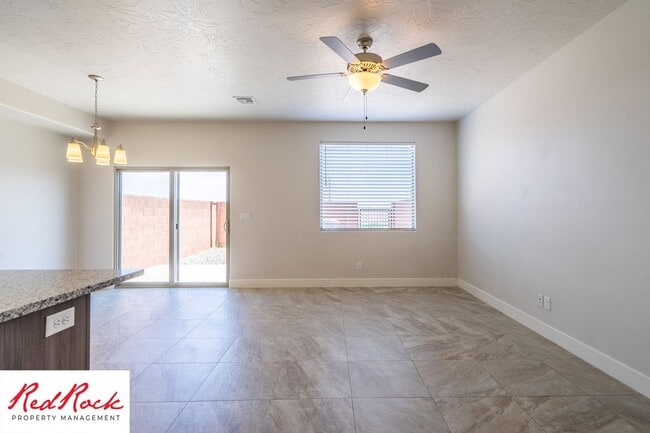 Building Photo - 1005 Tortoise Rock Dr