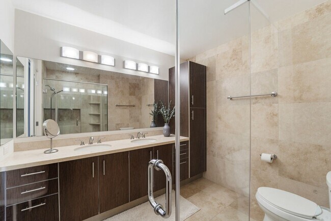 Building Photo - Luxury Corner Unit with Panoramic Mountain Views at Optima Camelview!